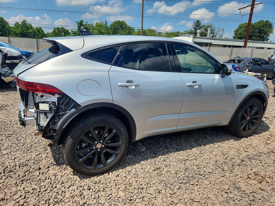 SADF12GX7M1027562 2021 JAGUAR E-PACE photo no. 3