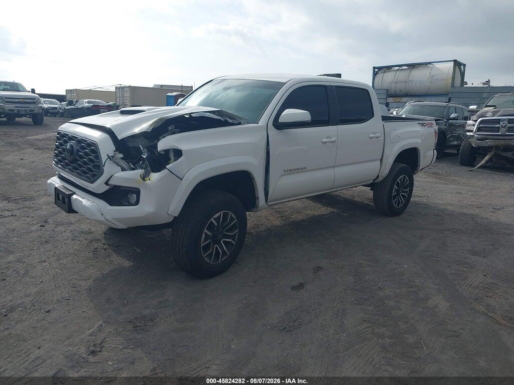 3TYCZ5AN4PT158458 2023 TOYOTA TACOMA photo no. 2