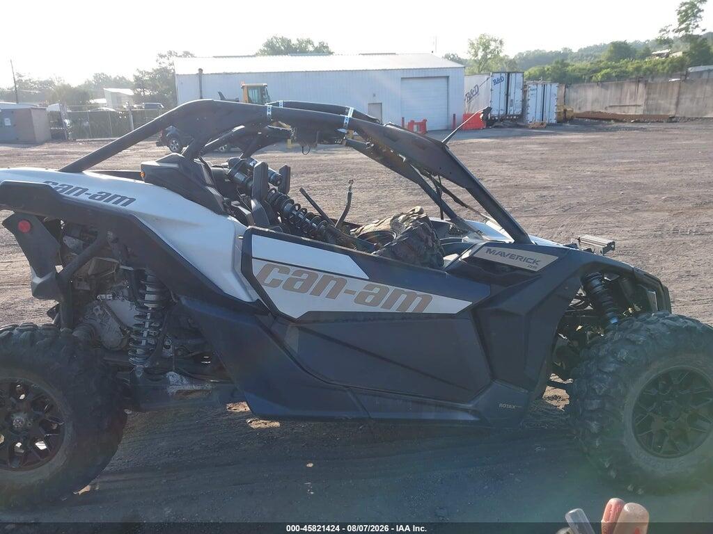3JBVGAV42PE002484 2023 CAN-AM MAVERICK X3 photo no. 12