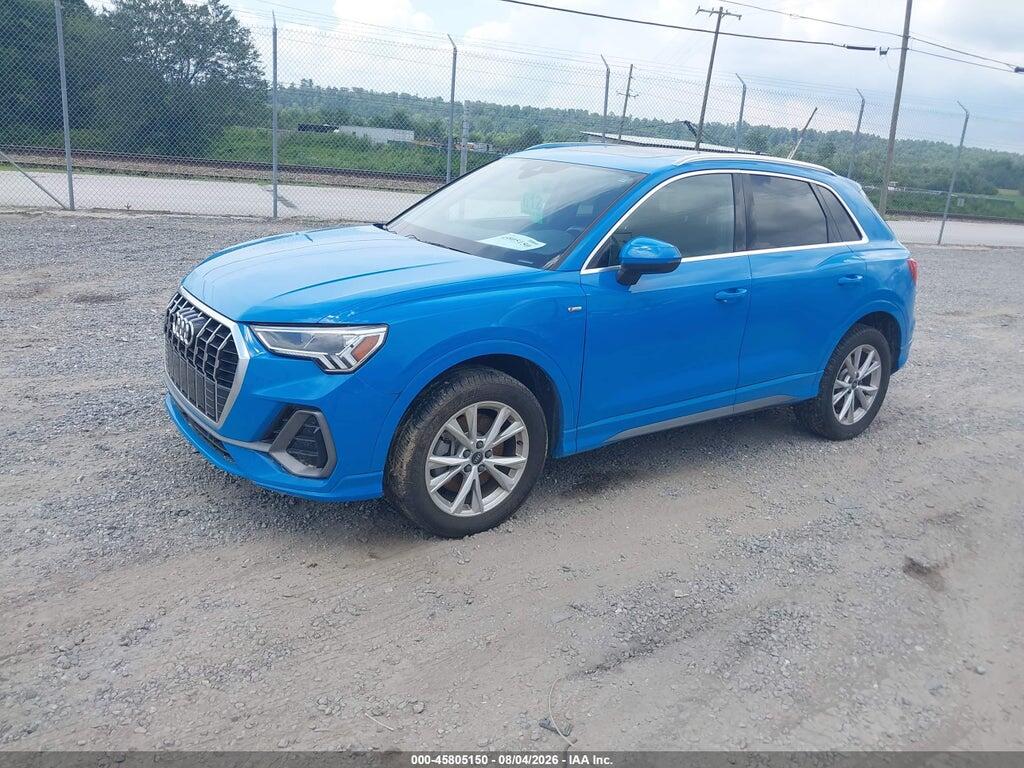 WA1DECF31P1105702 2023 AUDI Q3 photo no. 2
