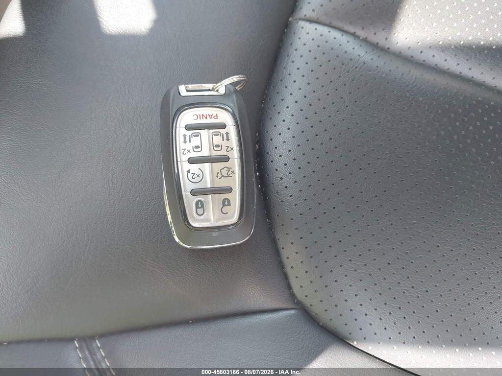 2C4RC1L70PR603947 2023 CHRYSLER PACIFICA HYBRID photo no. 11