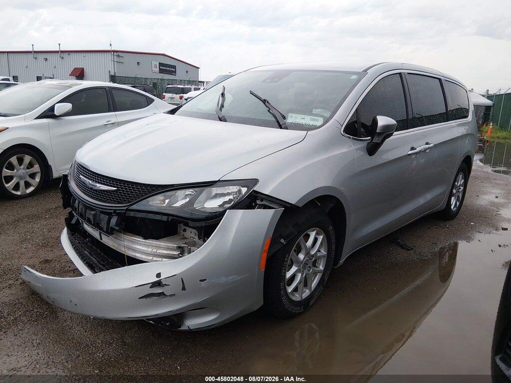 2C4RC1CG1PR535481 2023 CHRYSLER VOYAGER photo no. 2