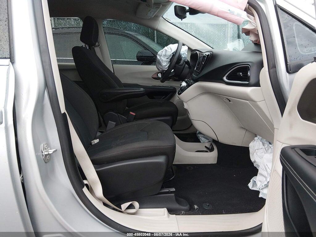 2C4RC1CG1PR535481 2023 CHRYSLER VOYAGER photo no. 5