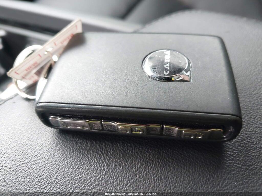 7JRL12FK8RG326827 2024 VOLVO S60 photo no. 11