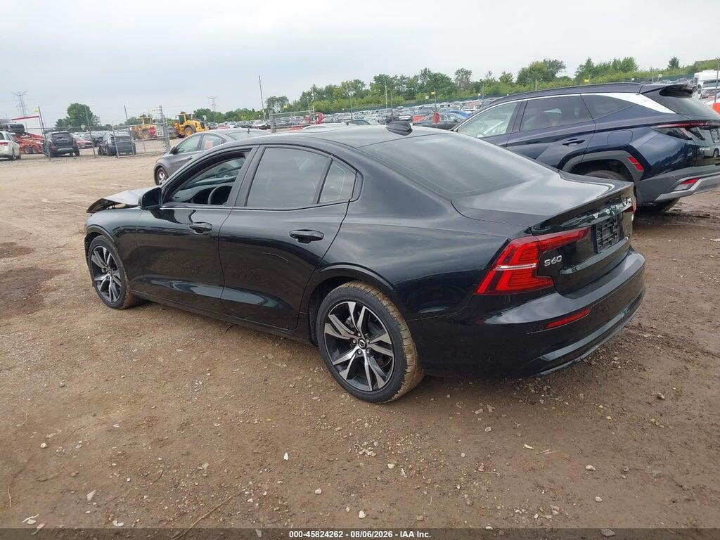 7JRL12FK8RG326827 2024 VOLVO S60 photo no. 3