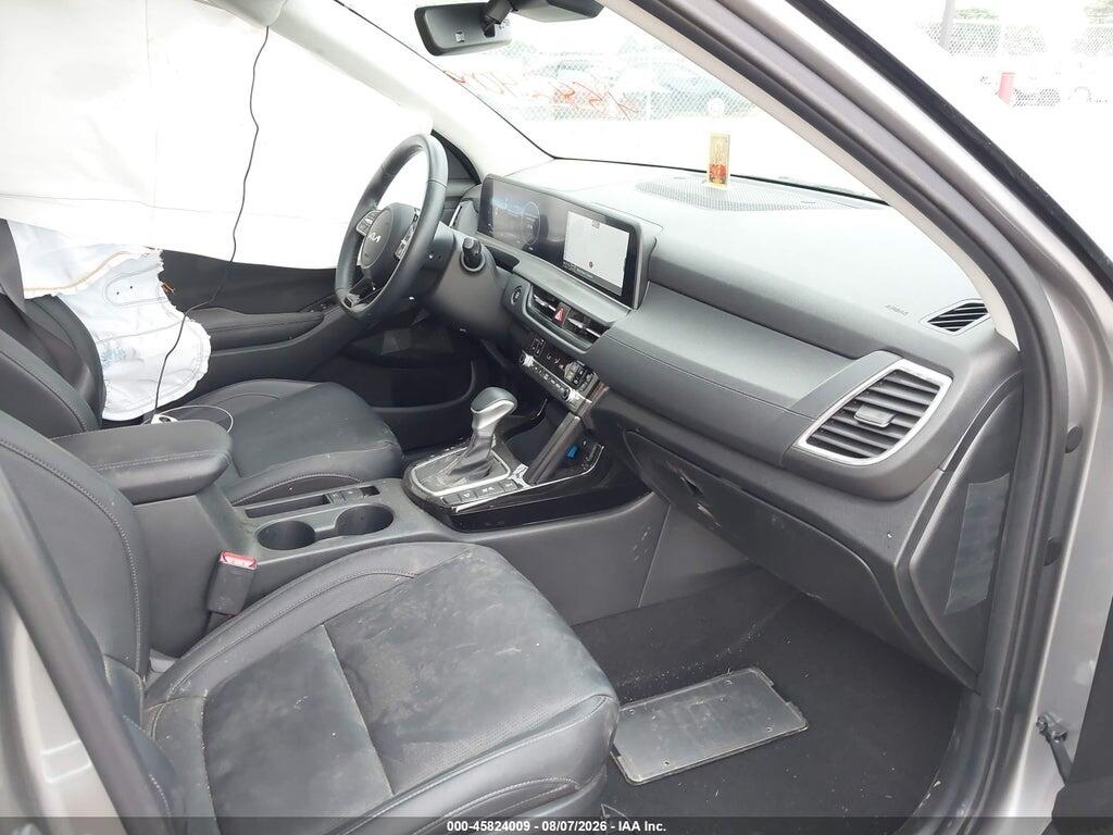 KNDETCA78R7608198 2024 KIA SELTOS photo no. 5