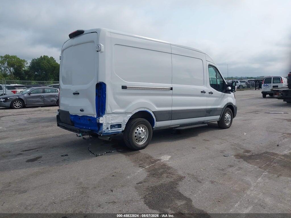 1FTBR2C82RKB61270 2024 FORD TRANSIT-250 photo no. 4
