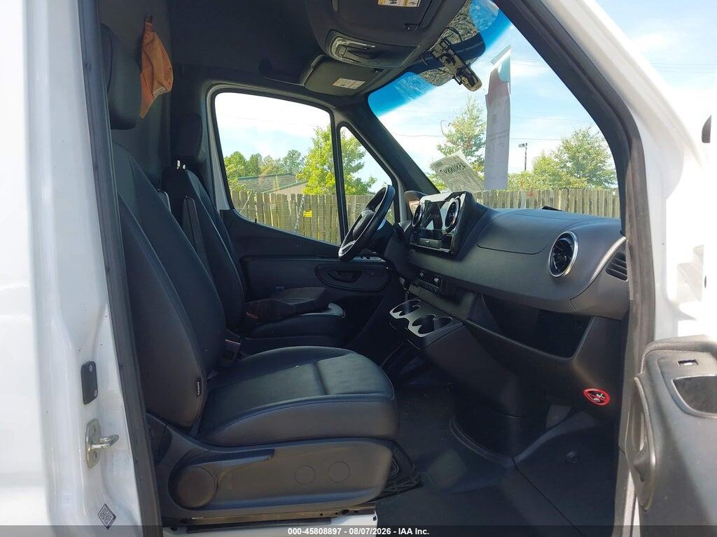 W1Y4VCHY1RT182264 2024 MERCEDES-BENZ ESPRINTER 2500 photo no. 5