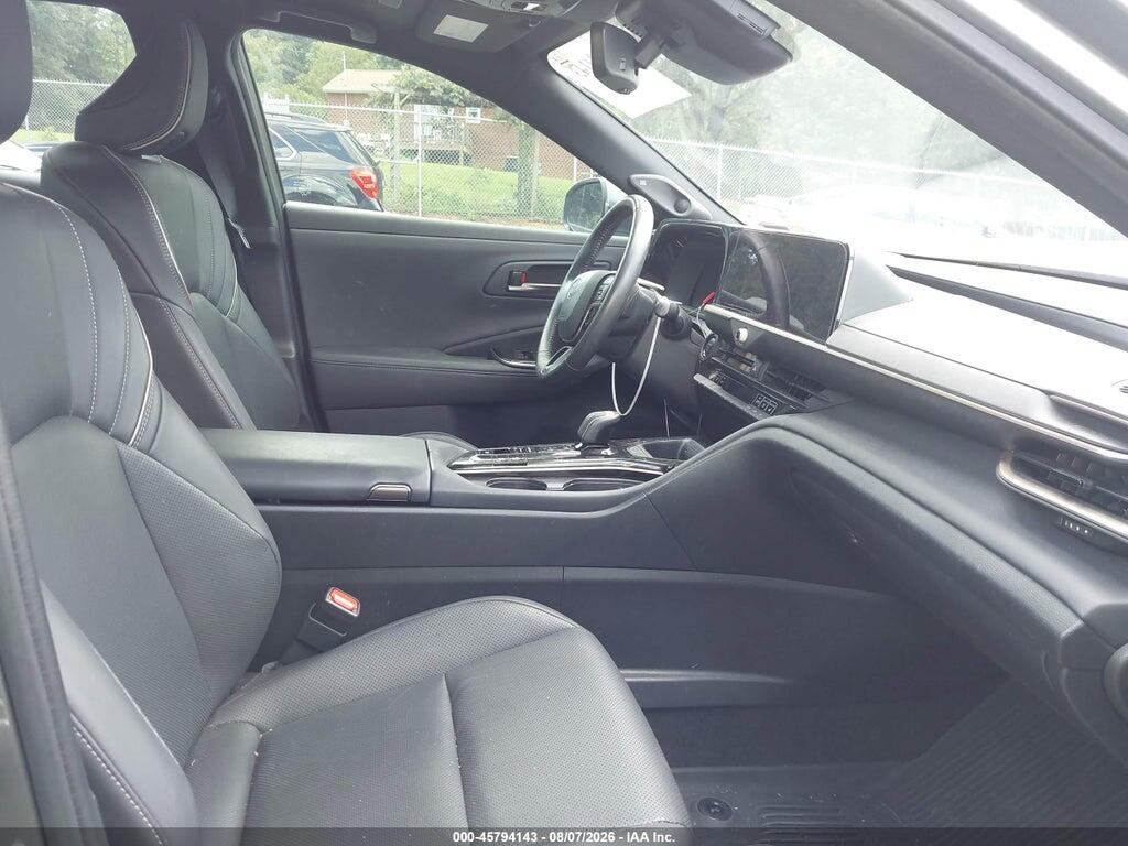 JTDAAAAF0R3027009 2024 TOYOTA CROWN photo no. 5