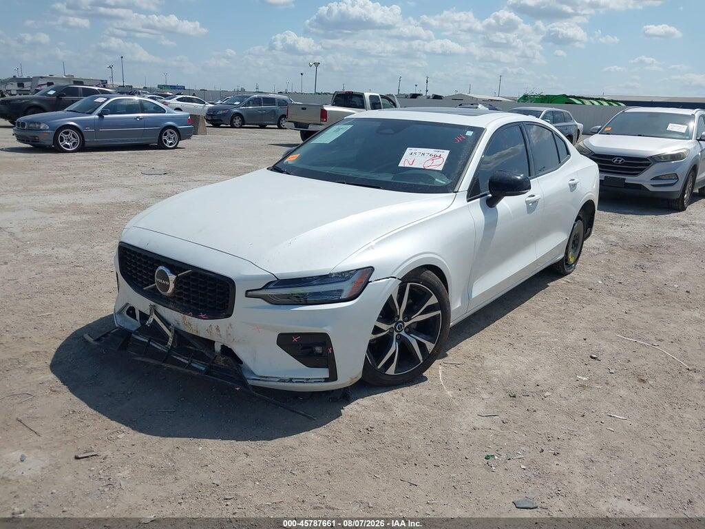 7JRL12FK2RG313121 2024 VOLVO S60 photo no. 2
