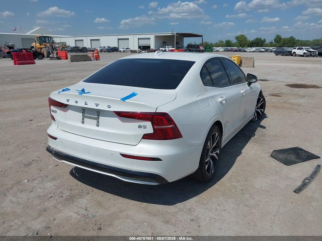 7JRL12FK2RG313121 2024 VOLVO S60 photo no. 4