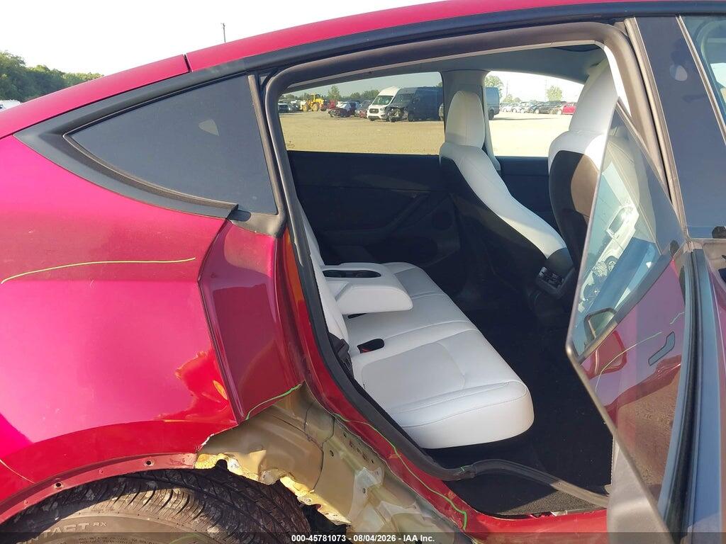 7SAYGDEE7RF195557 2024 TESLA MODEL Y photo no. 8