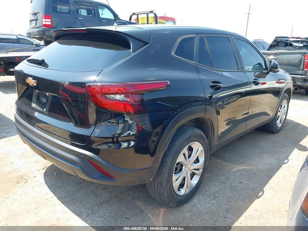 KL77LFEP8SC056376 2025 CHEVROLET TRAX photo no. 4
