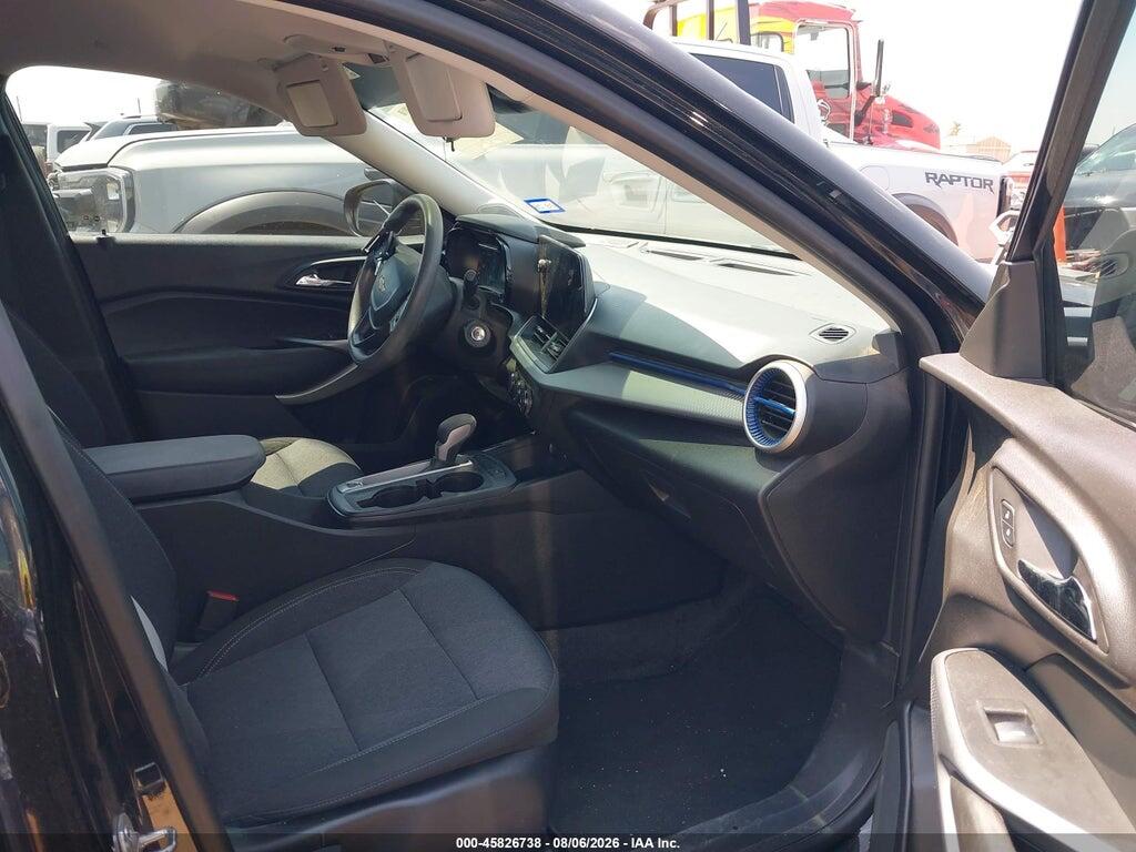 KL77LFEP8SC056376 2025 CHEVROLET TRAX photo no. 5
