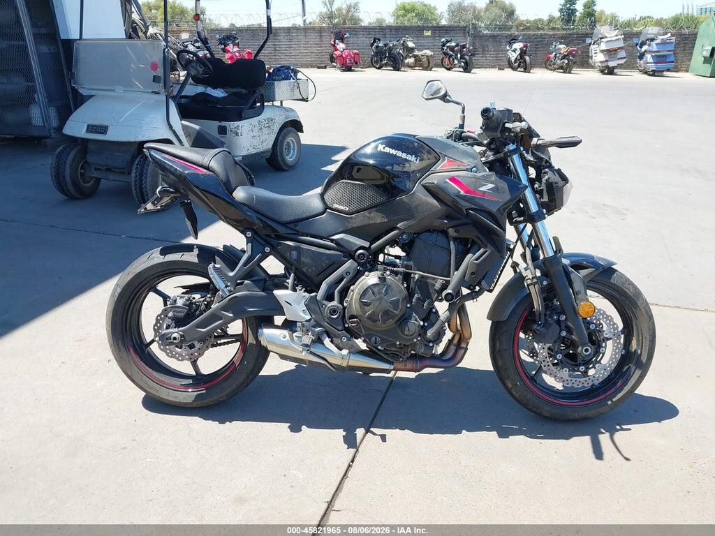 ML5EREP18SDAE8342 2025 KAWASAKI ER650 photo no. 12