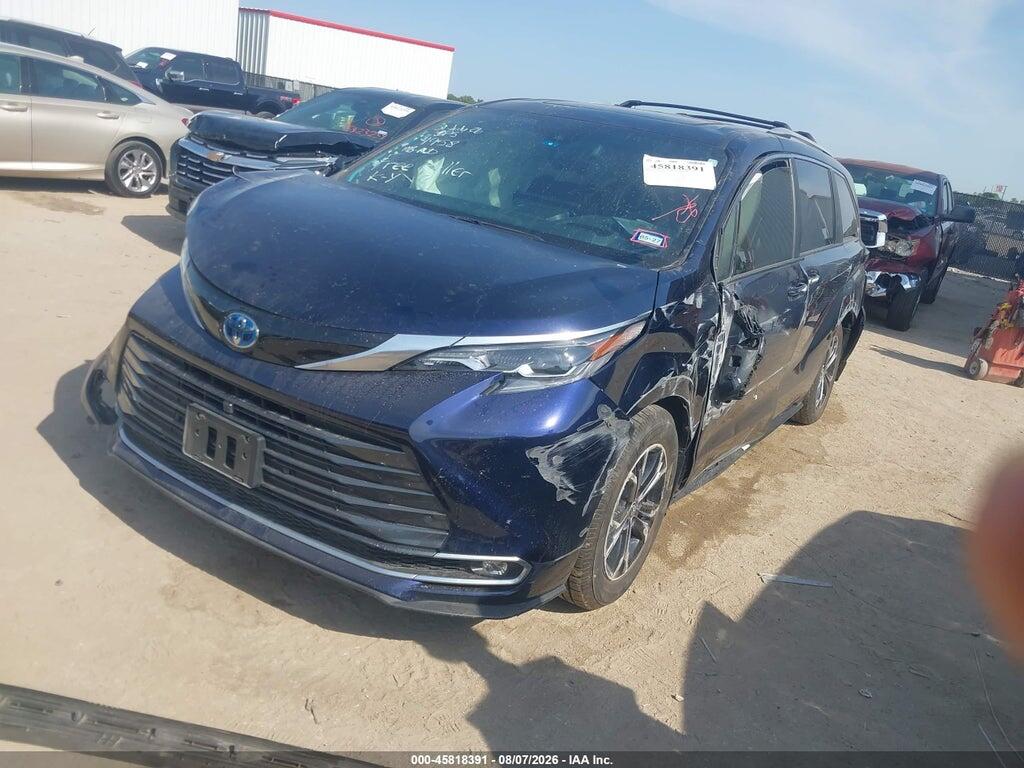 5TDESKFC7SS194958 2025 TOYOTA SIENNA photo no. 2