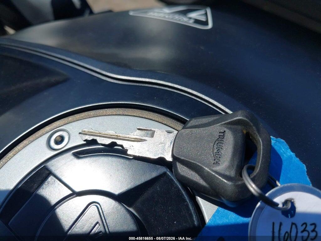 SMTL23UF6STCA0860 2025 TRIUMPH MOTORCYCLE DAYTONA photo no. 11