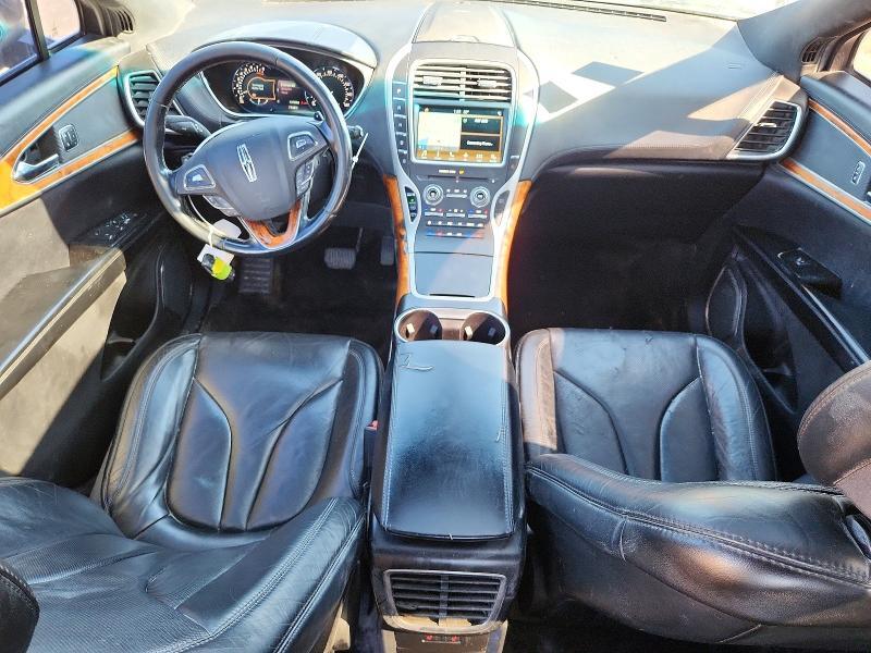 2016 LINCOLN MKX RESERVE — Фото 8 из 12