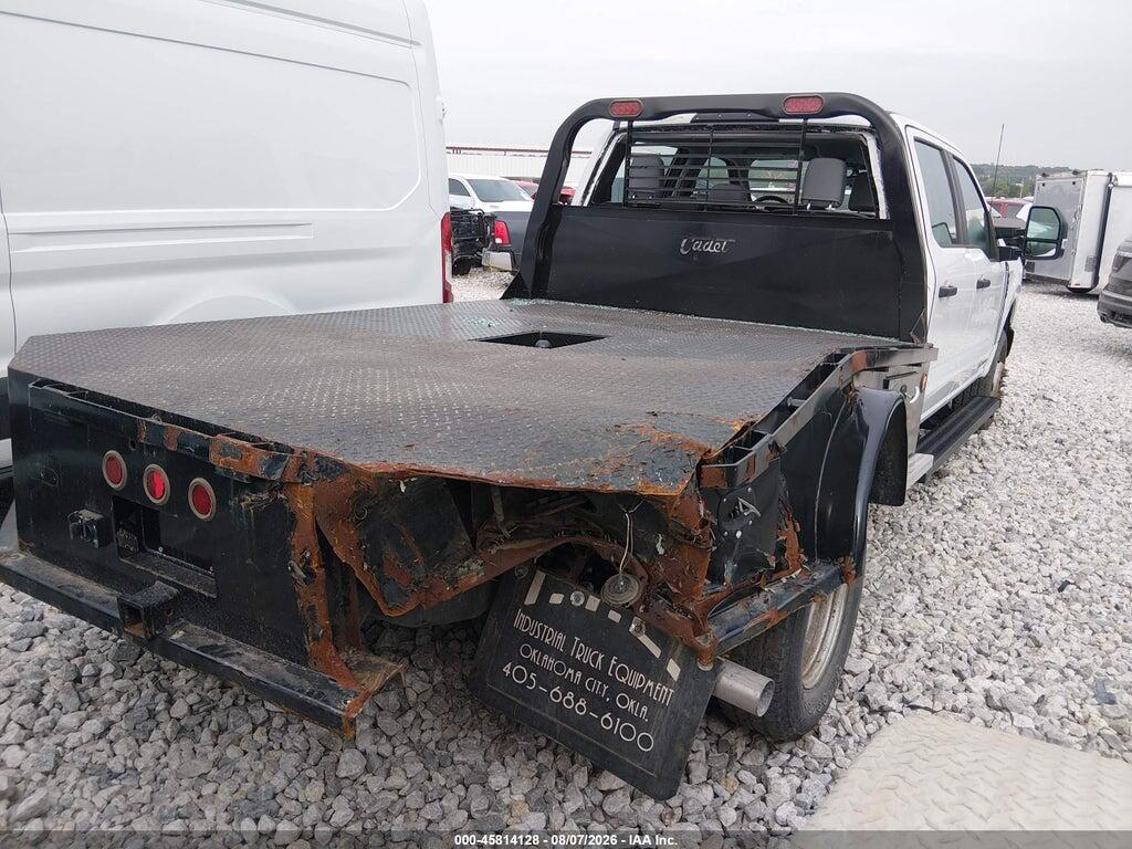 1FD8W3HT9SEC35757 2025 FORD F-350 CHASSIS photo no. 4