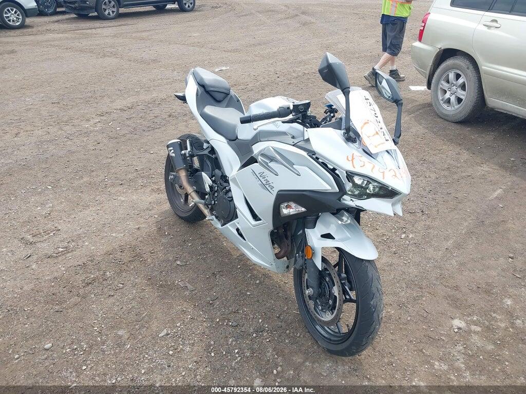 ML5EXGG19SDA70436 2025 KAWASAKI EX500 photo no. 1