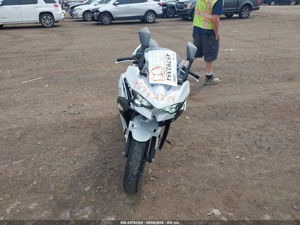 ML5EXGG19SDA70436 2025 KAWASAKI EX500 photo no. 5