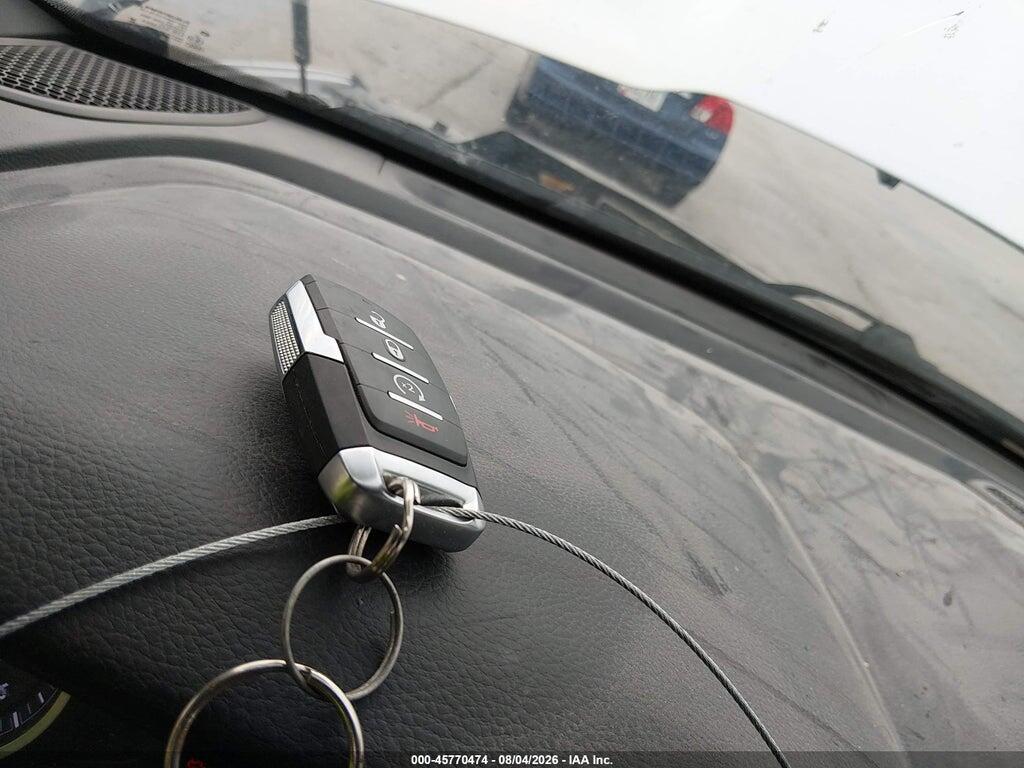 1C6SRFFT9TN304042 2026 RAM 1500 photo no. 11