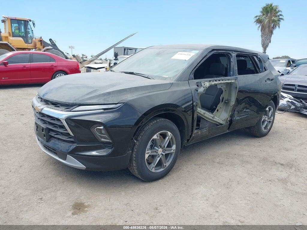 3GNKBCR42TS155504 2026 CHEVROLET BLAZER photo no. 2