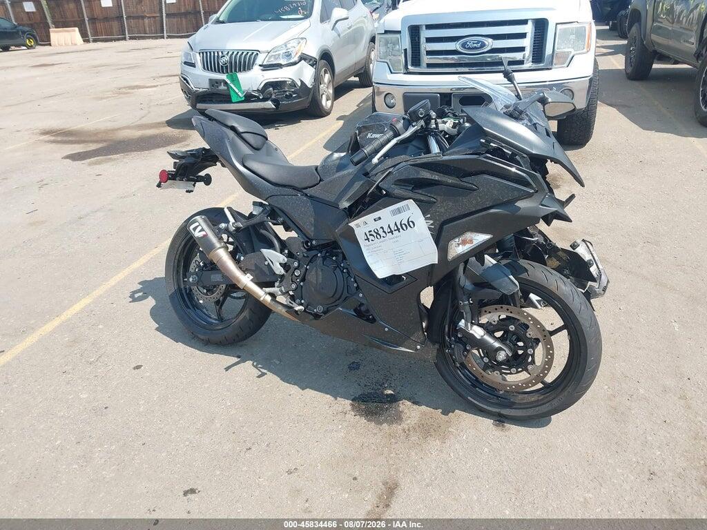 ML5EXGH19TDA91433 2026 KAWASAKI EX500 photo no. 4