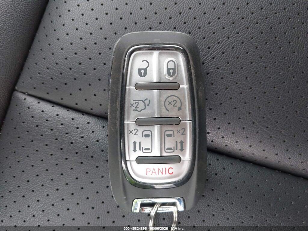 2C4RC1BG3TR231371 2026 CHRYSLER PACIFICA photo no. 11