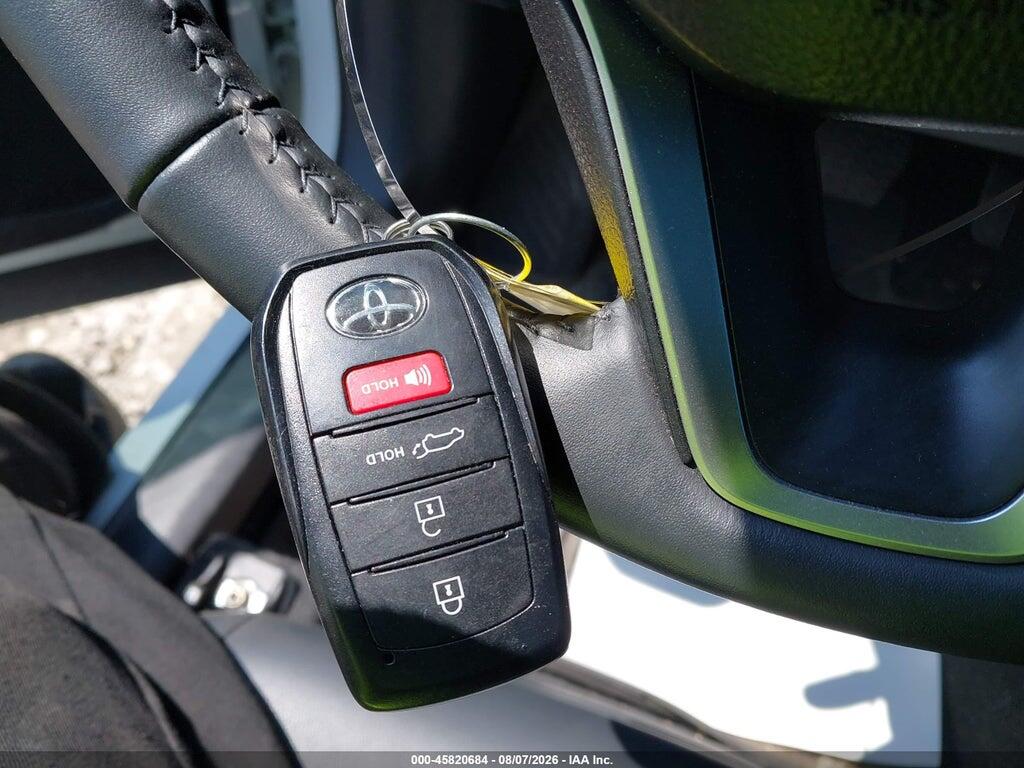7MUFBABG8TV103100 2026 TOYOTA COROLLA CROSS HYBRID photo no. 11