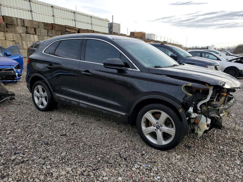 2016 LINCOLN MKC PREMIERE — Фото 4 из 14