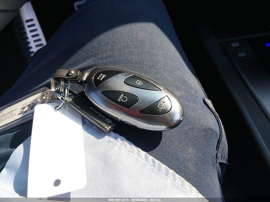 KMHLM4DG9TU218608 2026 HYUNDAI ELANTRA photo no. 11