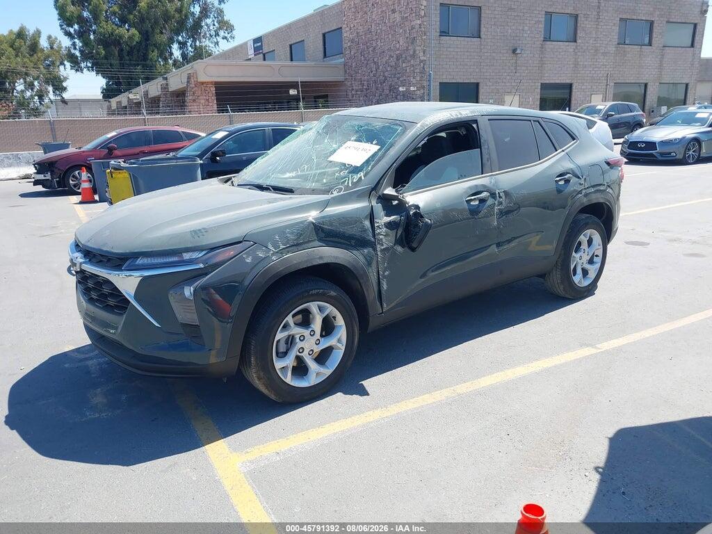 KL77LFEP2TC052759 2026 CHEVROLET TRAX photo no. 2