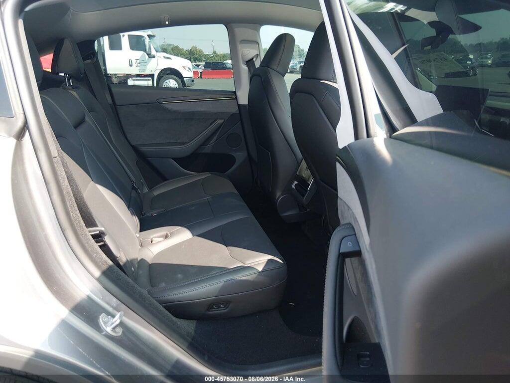 7SAYGDEE3TF520275 2026 TESLA MODEL Y photo no. 8