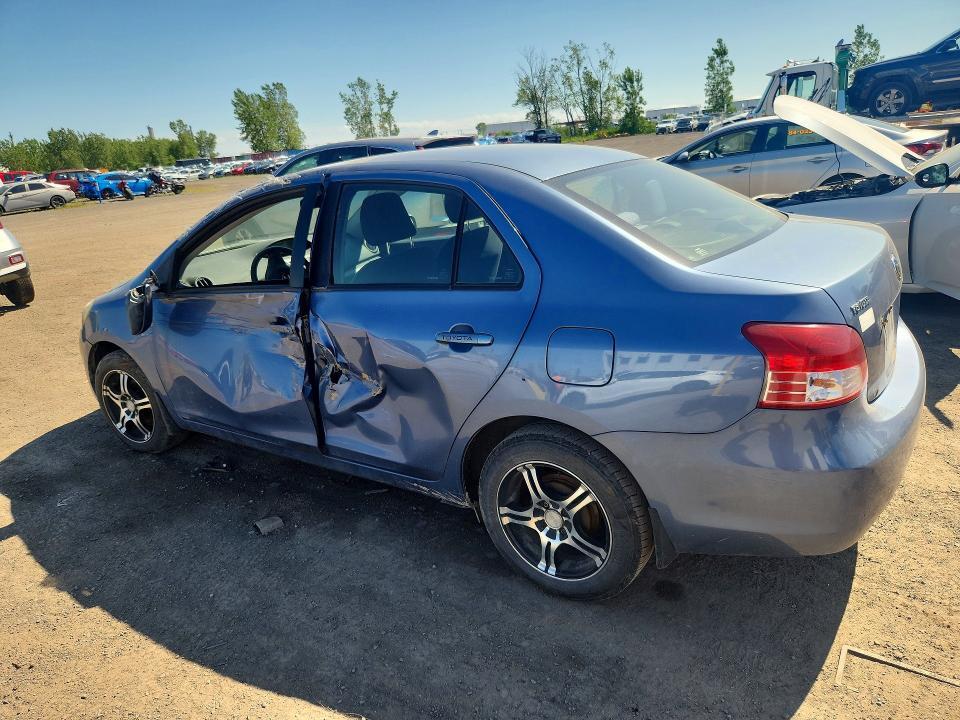 2011 TOYOTA YARIS BASE — Фото 2 из 12