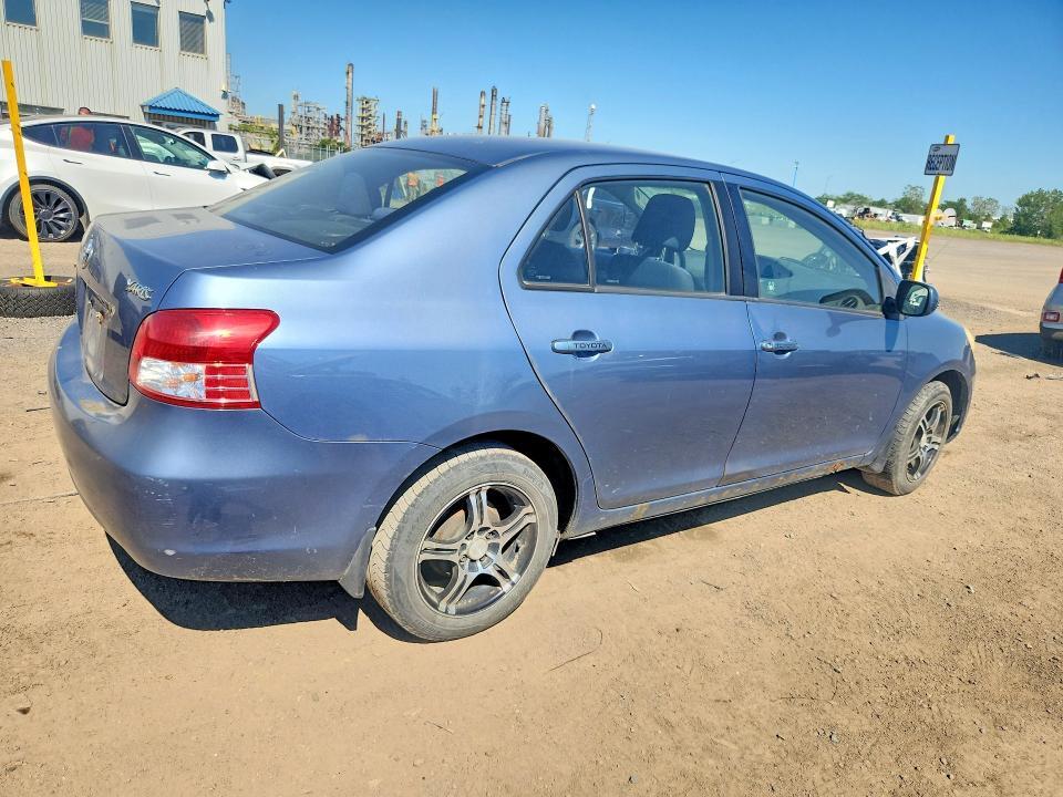 2011 TOYOTA YARIS BASE — Фото 3 из 12