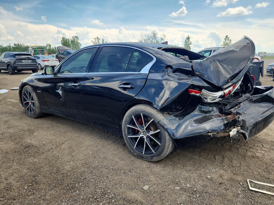 2017 INFINITI Q50 RED SPORT 400 — Фото 2 из 12
