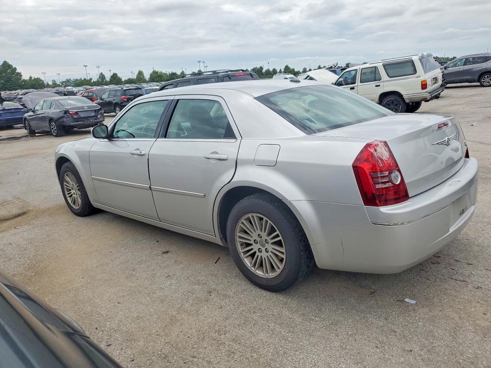 2009 CHRYSLER 300 TOURING — Фото 2 из 12