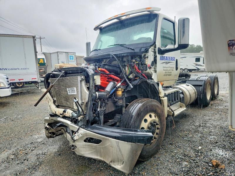 2018 INTERNATIONAL LT625 SEMI TRUCK — Фото 2 из 10