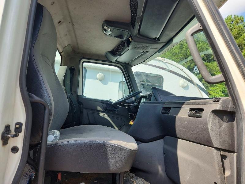 2018 INTERNATIONAL LT625 SEMI TRUCK — Фото 5 из 10
