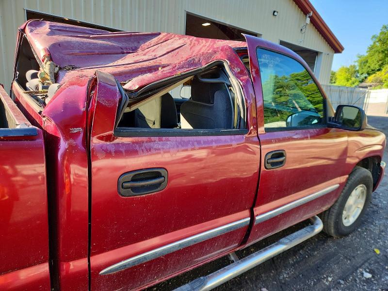 2004 GMC NEW SIERRA K1500 — Фото 10 из 12