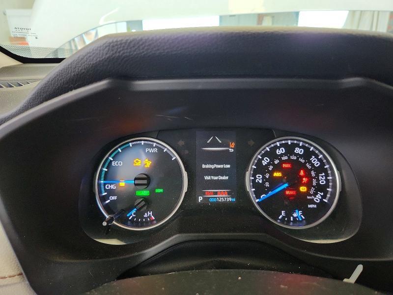 2021 TOYOTA RAV4 XLE — Фото 9 из 14