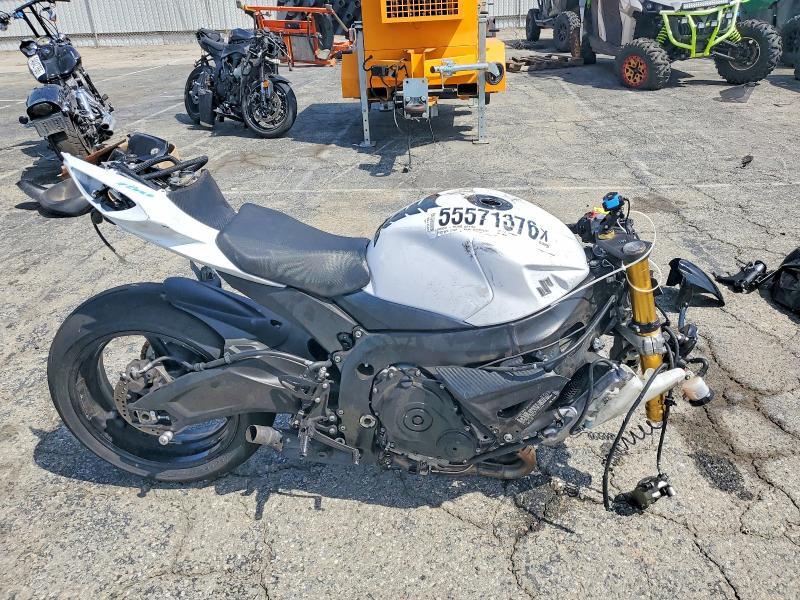 2020 SUZUKI GSX-R750 JS1GR7MA9L7100944