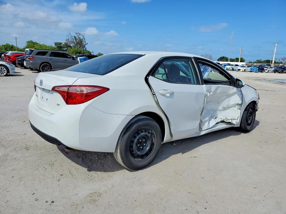 2018 TOYOTA COROLLA LE — Фото 3 из 12