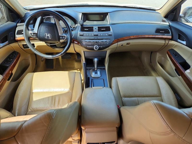 1HGCP3F84BA026123 2011 HONDA ACCORD photo no. 8
