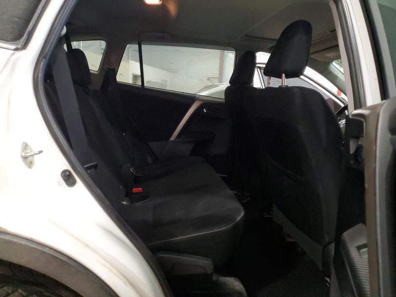 2015 TOYOTA RAV4 XLE — Фото 11 из 13