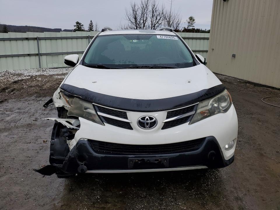 2015 TOYOTA RAV4 XLE — Фото 5 из 13
