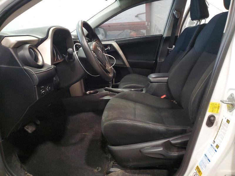 2015 TOYOTA RAV4 XLE — Фото 7 из 13