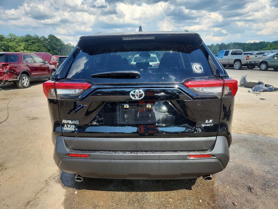 2025 TOYOTA RAV4 LE — Фото 6 из 14