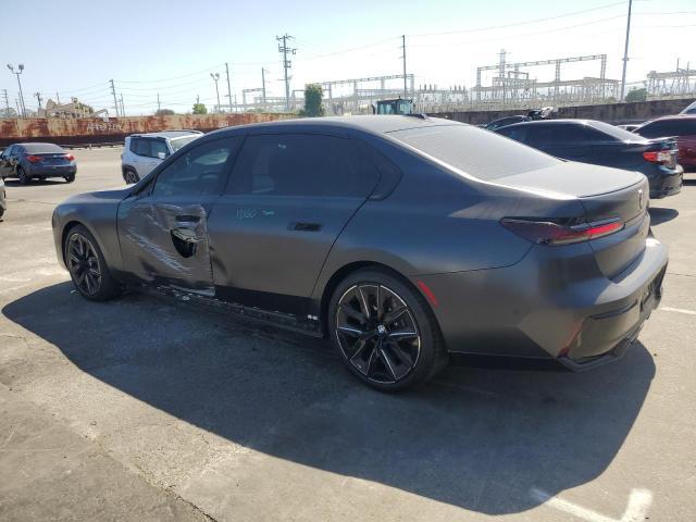 WBA23EH00SCT24226 2025 BMW 740 photo no. 2